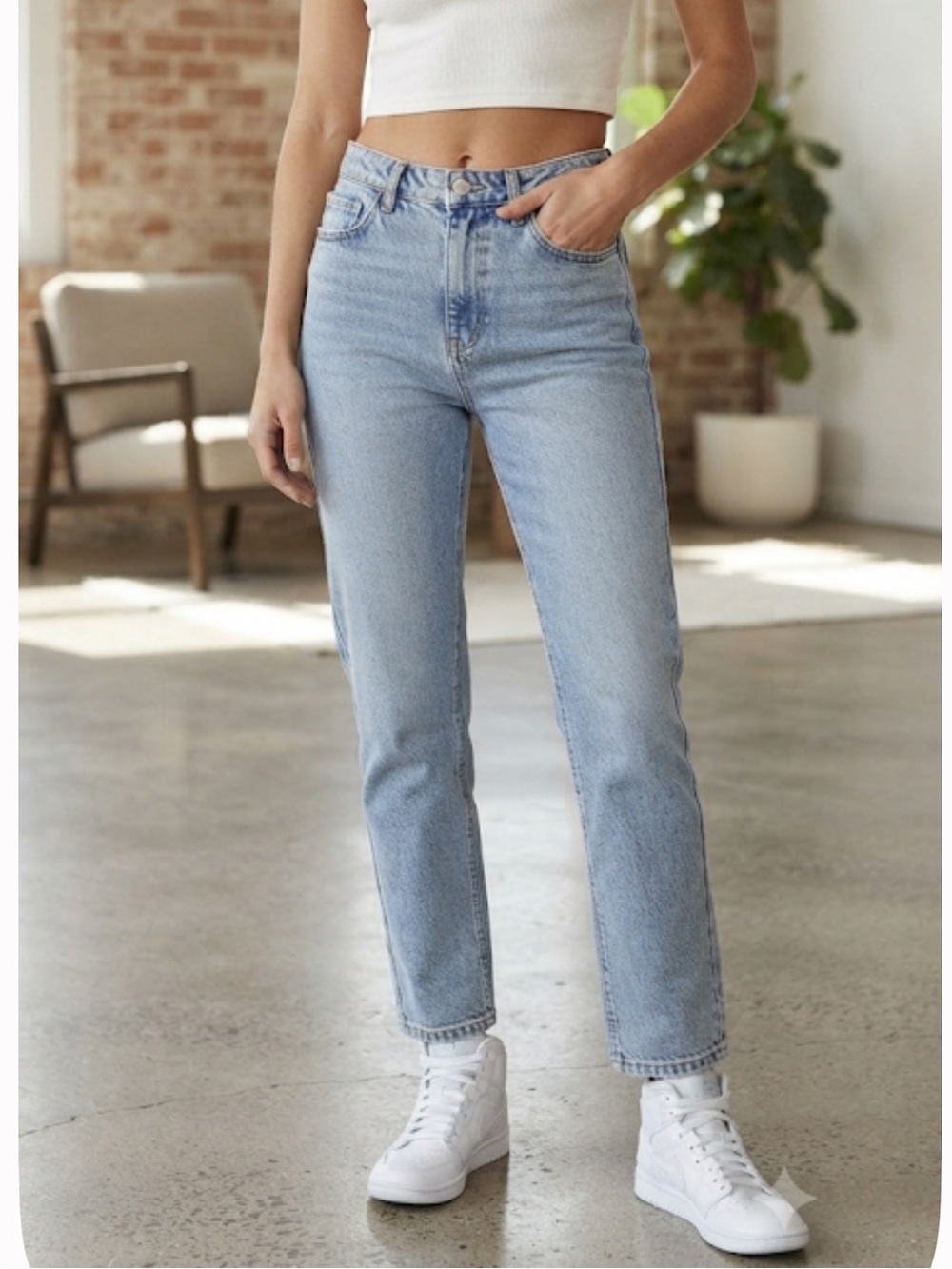 NASTY GAL High Rise Straight Leg Jeans Size 4